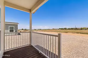 35 W Hawaii Rd, Paulden, AZ 86334 - Photo 2