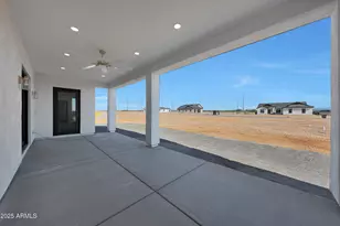 25846 W Denver Hill Dr, Wittmann, AZ 85361 - Photo 4