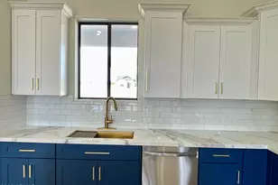 25846 W Denver Hill Dr, Wittmann, AZ 85361 - Photo 32