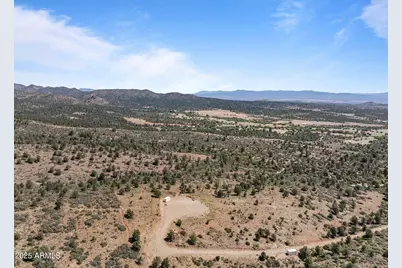001 Blue Sky Drive, Peeples Valley, AZ 86332 - Photo 8