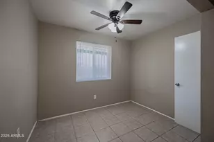 1915 N 26th Pl, Phoenix, AZ 85008 - Photo 10