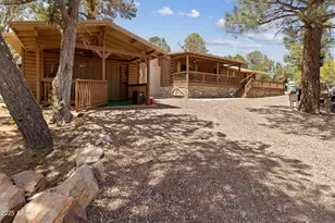 3004 Pinewood Dr, Overgaard, AZ 85933 - Photo 20