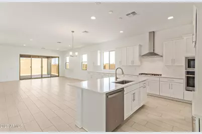 15812 W Miami Street, Goodyear, AZ 85338 - Photo 2