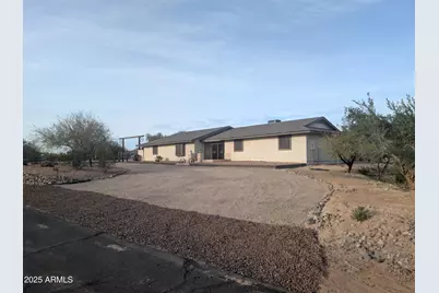 23332 W Watkins Street, Buckeye, AZ 85326 - Photo 4