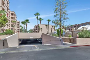 7960 E Camelback Rd, Scottsdale, AZ 85251 - Photo 22