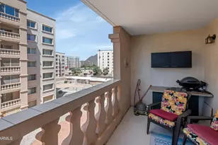 7960 E Camelback Rd, Scottsdale, AZ 85251 - Photo 14