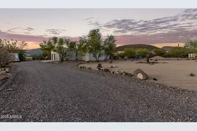 44015 N 20th Street, New River, AZ 85087 - Photo 8