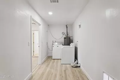 18045 N 20th Lane N, Phoenix, AZ 85023 - Photo 34