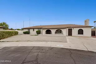 18045 N 20th Ln N, Phoenix, AZ 85023 - Photo 2