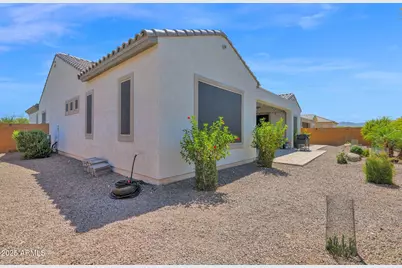 27667 W Mohawk Lane, Buckeye, AZ 85396 - Photo 28