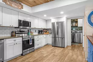 3842 W Mauna Loa Ln, Phoenix, AZ 85053 - Photo 26