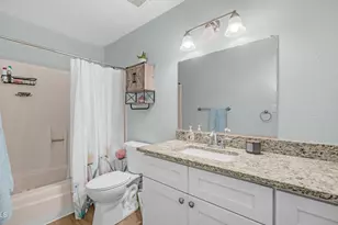 3842 W Mauna Loa Ln, Phoenix, AZ 85053 - Photo 10