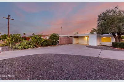 10516 W Peoria Avenue, Sun City, AZ 85351 - Photo 20