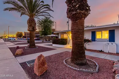 10516 W Peoria Avenue, Sun City, AZ 85351 - Photo 32