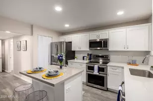 10516 W Peoria Ave, Sun City, AZ 85351 - Photo 2