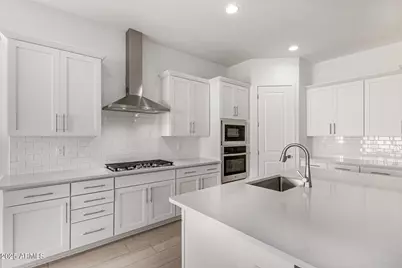 15842 W Miami Street, Goodyear, AZ 85338 - Photo 4