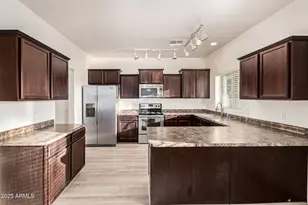 10225 W Camelback Rd, Phoenix, AZ 85037 - Photo 14