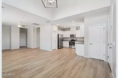 14870 W Encanto Boulevard #1091, Goodyear, AZ 85395 - Photo 2