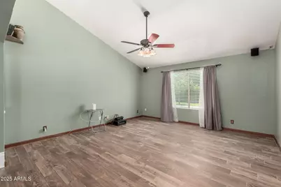 9714 N 55th Drive, Glendale, AZ 85302 - Photo 6