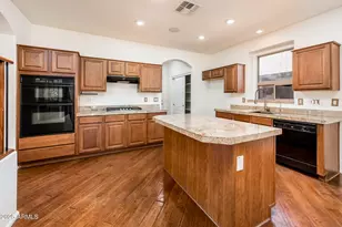 16218 W Gibson Ln, Goodyear, AZ 85338 - Photo 4