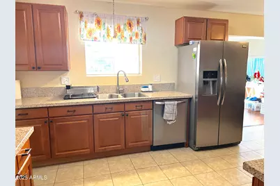 10726 W Kelso Drive, Sun City, AZ 85351 - Photo 8