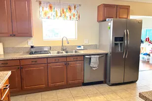 10726 W Kelso Dr, Sun City, AZ 85351 - Photo 8