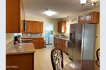10726 W Kelso Drive, Sun City, AZ 85351 - Photo 6