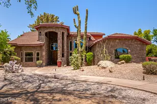 8606 S Dorsey Ln, Tempe, AZ 85284 - Photo 2