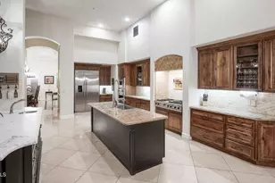 9300 N 58th St, Paradise Valley, AZ 85253 - Photo 12