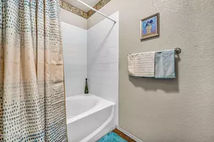 7401 W Arrowhead Club Dr, Glendale, AZ 85308 - Photo 10