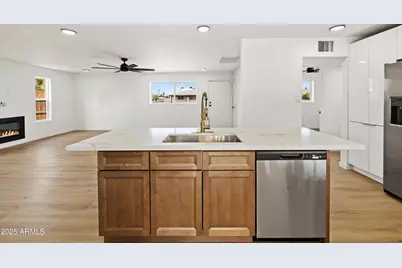 2201 N 29th Place, Phoenix, AZ 85008 - Photo 18