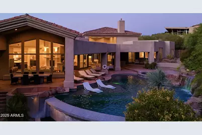 5718 N 54th Street, Paradise Valley, AZ 85253 - Photo 2