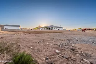 8017 S 143rd Ave, Goodyear, AZ 85338 - Photo 12