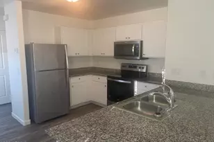 957 W Palo Verde Ave, Coolidge, AZ 85128 - Photo 1