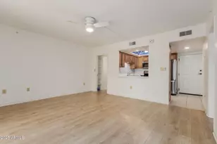 10330 W Thunderbird Blvd, Sun City, AZ 85351 - Photo 6