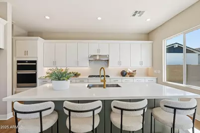 17633 W Middlebury Street, Surprise, AZ 85388 - Photo 6