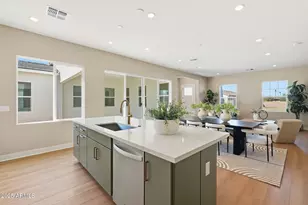 17633 W Middlebury St, Surprise, AZ 85388 - Photo 8