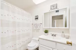 9915 W Mountain View Rd, Sun City, AZ 85351 - Photo 10