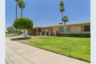 9915 W Mountain View Road, Sun City, AZ 85351 - Photo 2