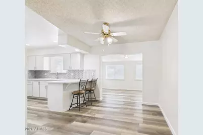9915 W Mountain View Road, Sun City, AZ 85351 - Photo 10