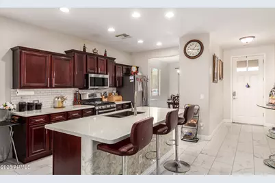 205 N 107th Drive, Avondale, AZ 85323 - Photo 10