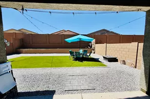 1657 W Monte Way, Phoenix, AZ 85041 - Photo 22