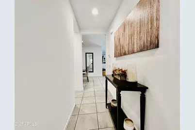 1657 W Monte Way, Phoenix, AZ 85041 - Photo 20