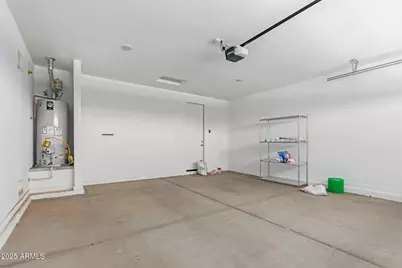 17352 W Red Fox Road, Surprise, AZ 85387 - Photo 38