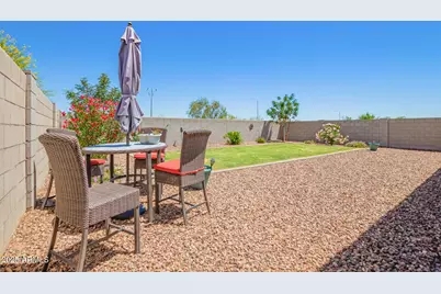 17352 W Red Fox Road, Surprise, AZ 85387 - Photo 40