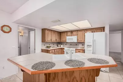 2956 E Concho Avenue, Mesa, AZ 85204 - Photo 8