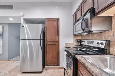 357 E Thomas Road #A208, Phoenix, AZ 85012 - Photo 6