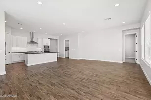 19317 W San Juan Ave, Litchfield Park, AZ 85340 - Photo 8