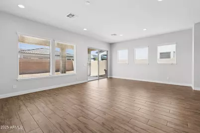 19317 W San Juan Avenue, Litchfield Park, AZ 85340 - Photo 2