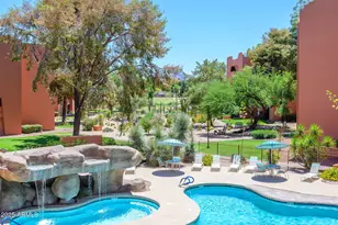 12222 N Paradise Vlg Pkwy S, Phoenix, AZ 85032 - Photo 18